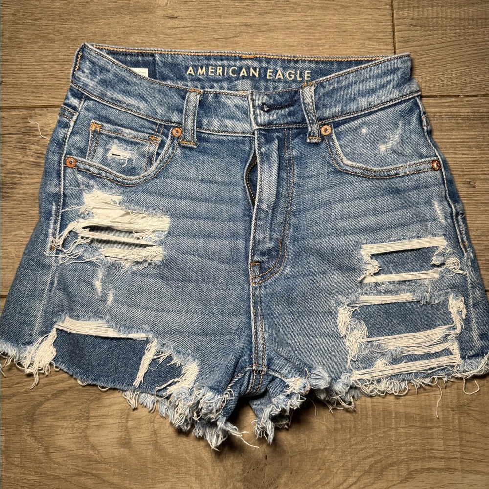 American Eagle Mom Short